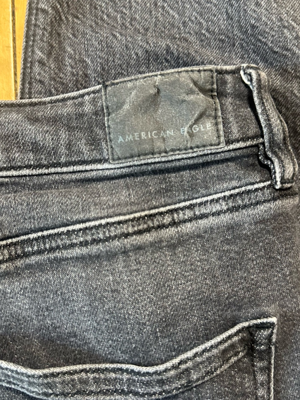 💜 American Eagle Outfitters Black Strigid Mom Jeans (4 Regular) - Picture 9 of 9